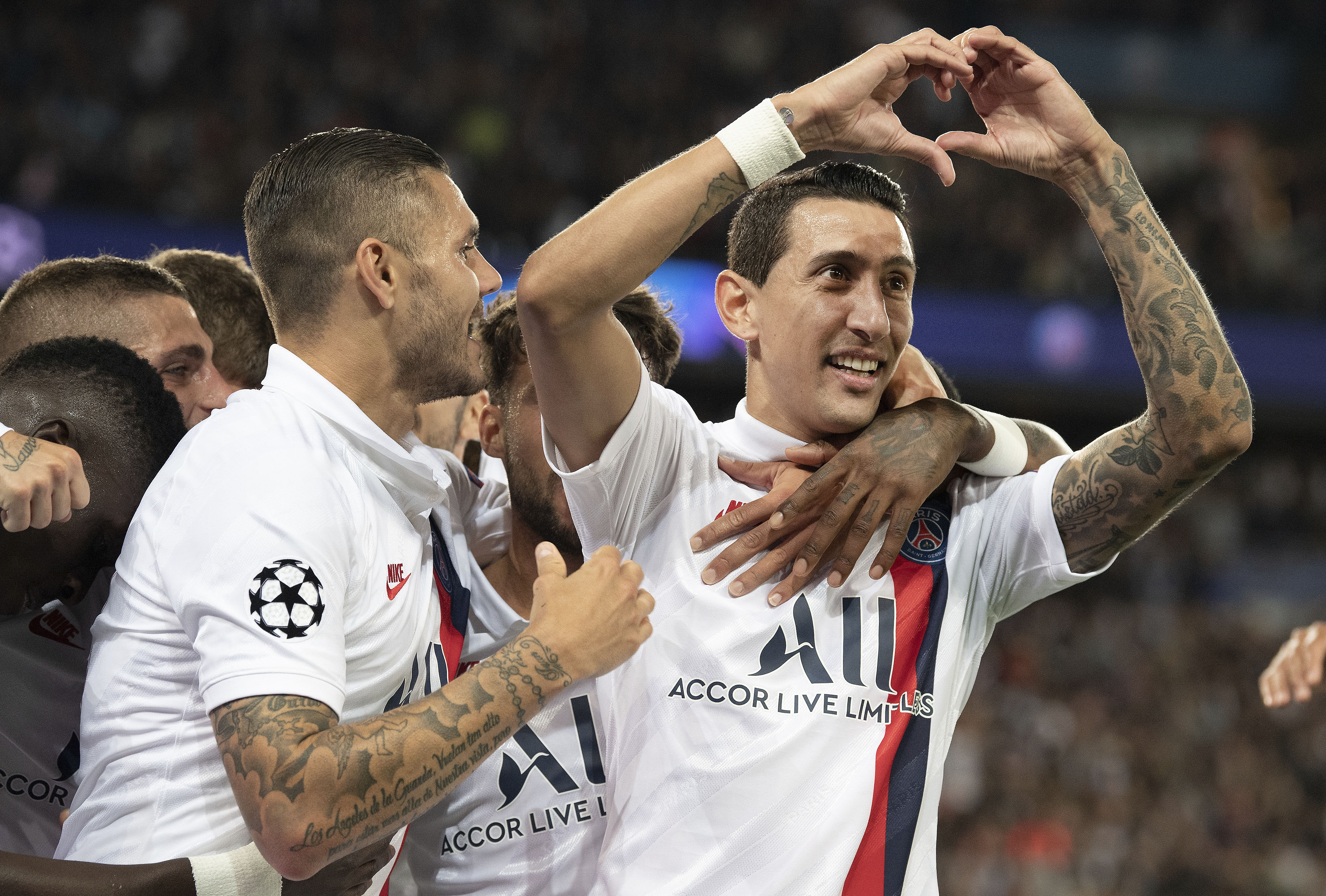 关于大巴黎击败皇家马德里，取得惊人胜利的信息