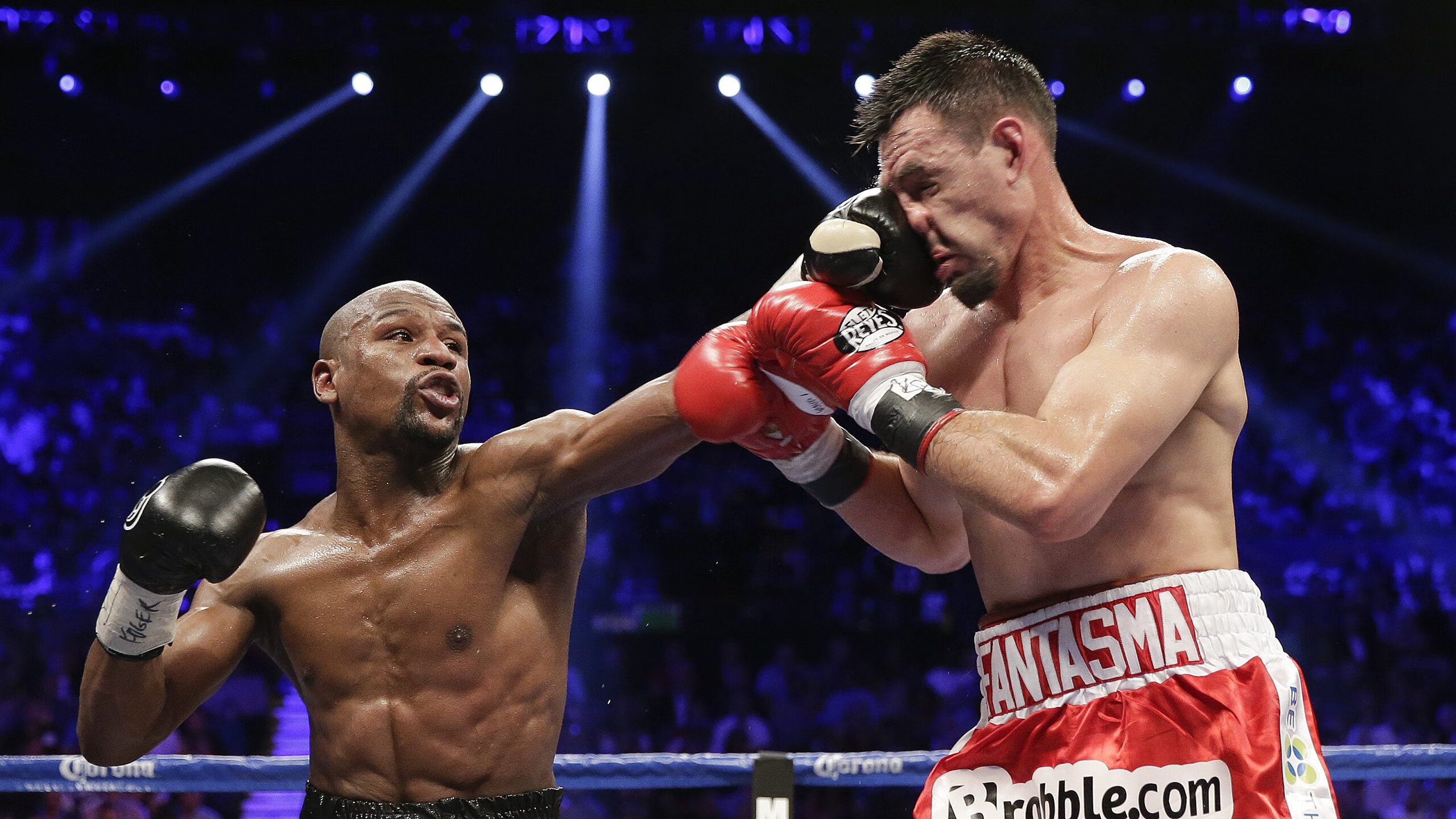 世锦赛转会风云：那不勒斯盯上锋线强援，萨拉赫或成交易筹码